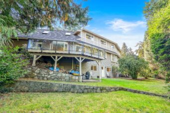 5219 Headland Drive